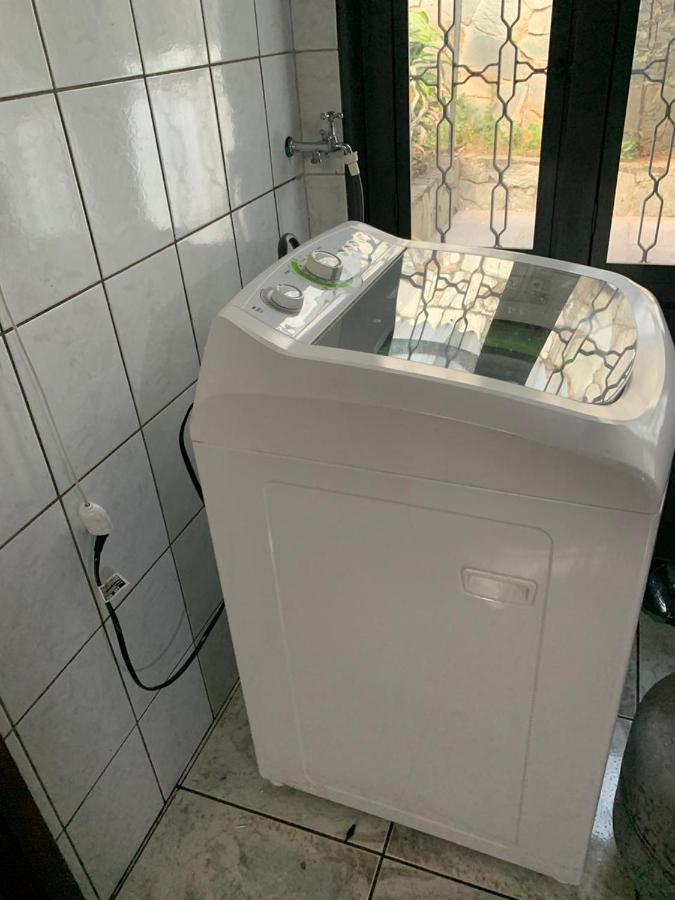 Casa Quintal Bueno! 5 Quartos Com Ar Split E Internet Ultra! Perto Do Melhor De Goiania! Marista Parques Areiao E Vaca Brava Hospital Premium Mater Dei Blue Fit Perdomo Goiania Shopping! Esterno foto