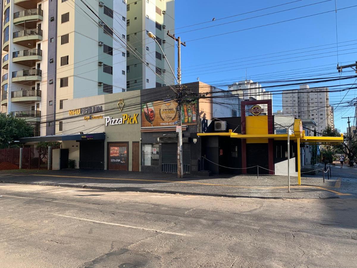 Casa Quintal Bueno! 5 Quartos Com Ar Split E Internet Ultra! Perto Do Melhor De Goiania! Marista Parques Areiao E Vaca Brava Hospital Premium Mater Dei Blue Fit Perdomo Goiania Shopping! Esterno foto