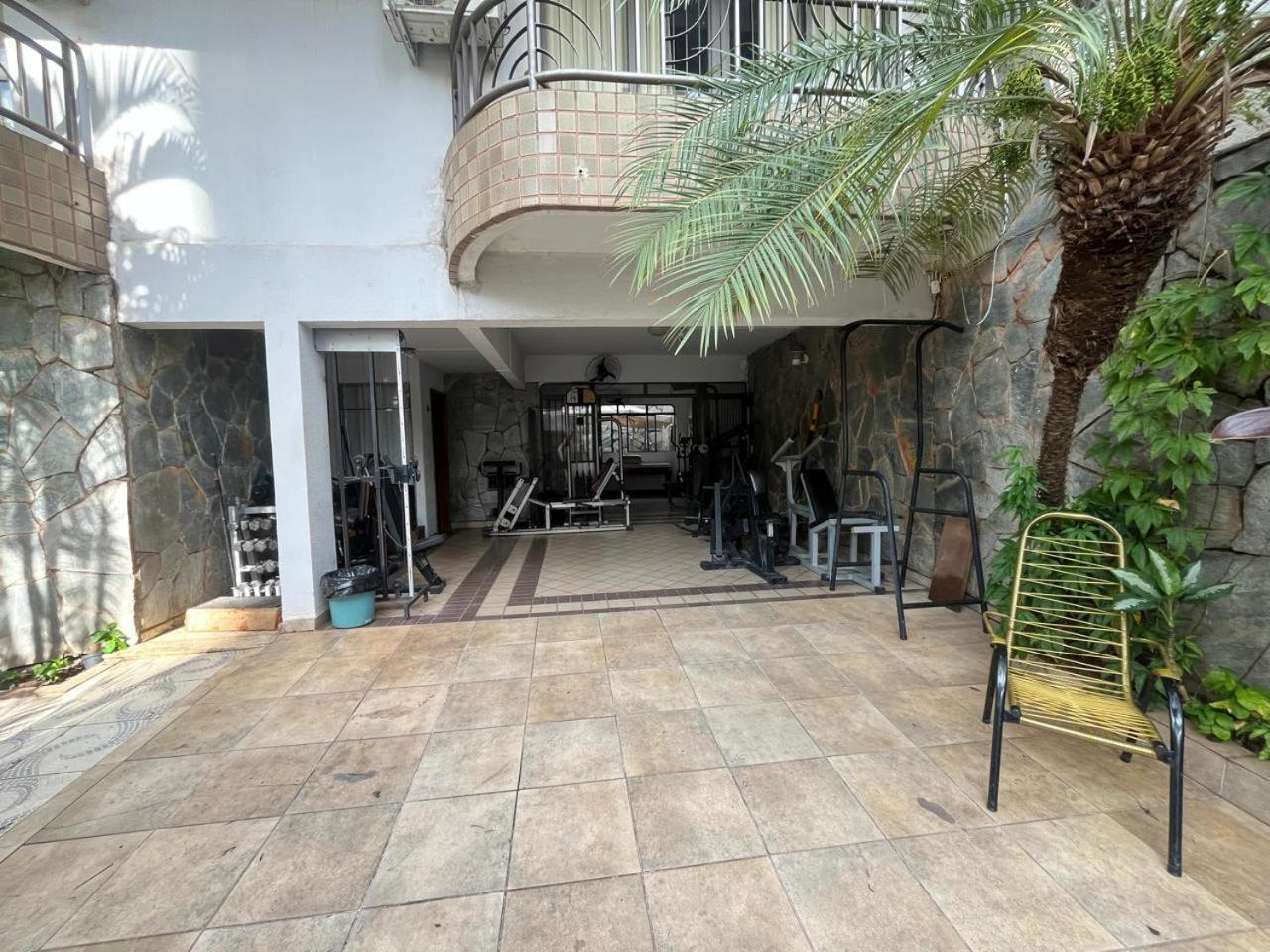 Casa Quintal Bueno! 5 Quartos Com Ar Split E Internet Ultra! Perto Do Melhor De Goiania! Marista Parques Areiao E Vaca Brava Hospital Premium Mater Dei Blue Fit Perdomo Goiania Shopping! Esterno foto